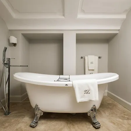Hotel Domus Zamittello 4*