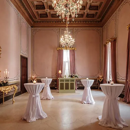 도무스 자미텔로 호텔 4*