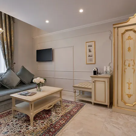 فندق Domus Zamittello 4*