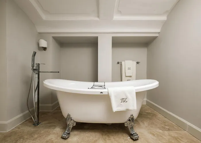 Hotel Domus Zamittello 4*